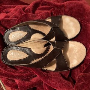 Clarks Artisan wedge hills